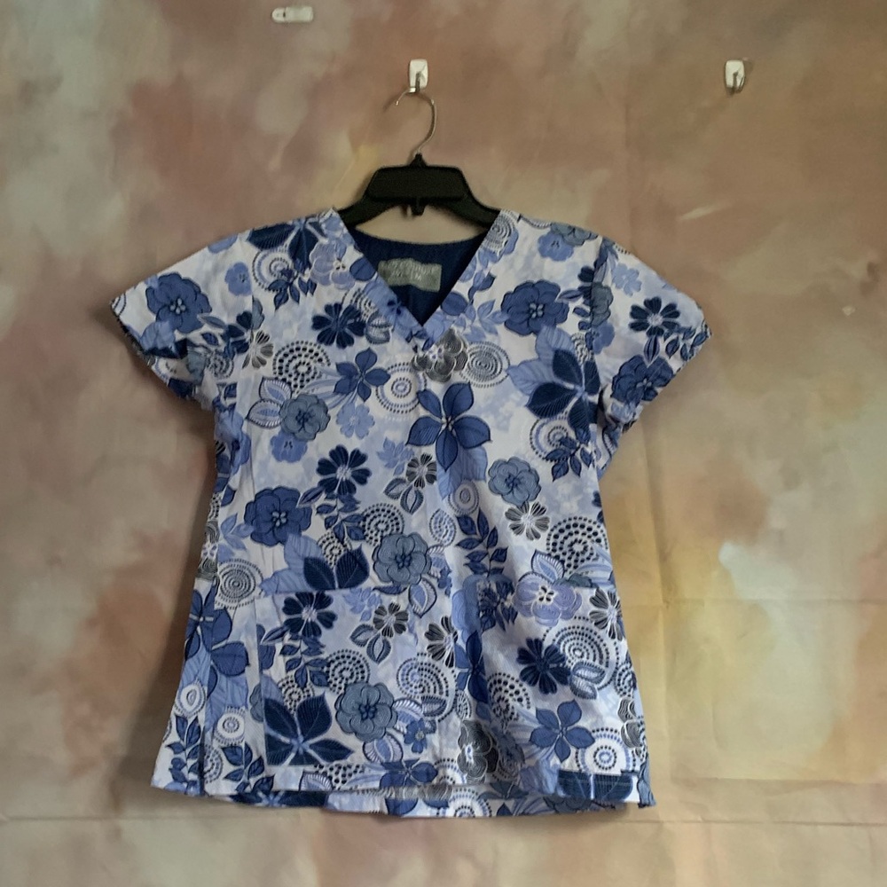 MedCouture Floral Top